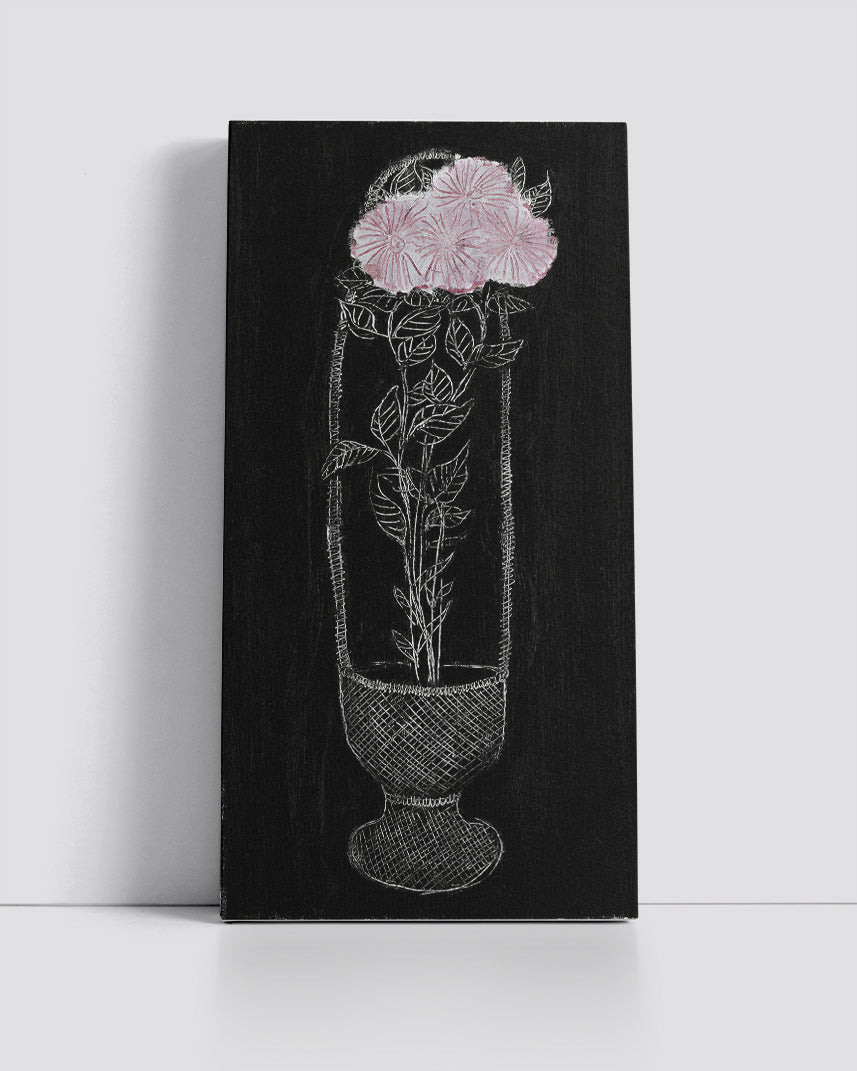 Chrysanthèmes roses dans une corbeille  by San Yu