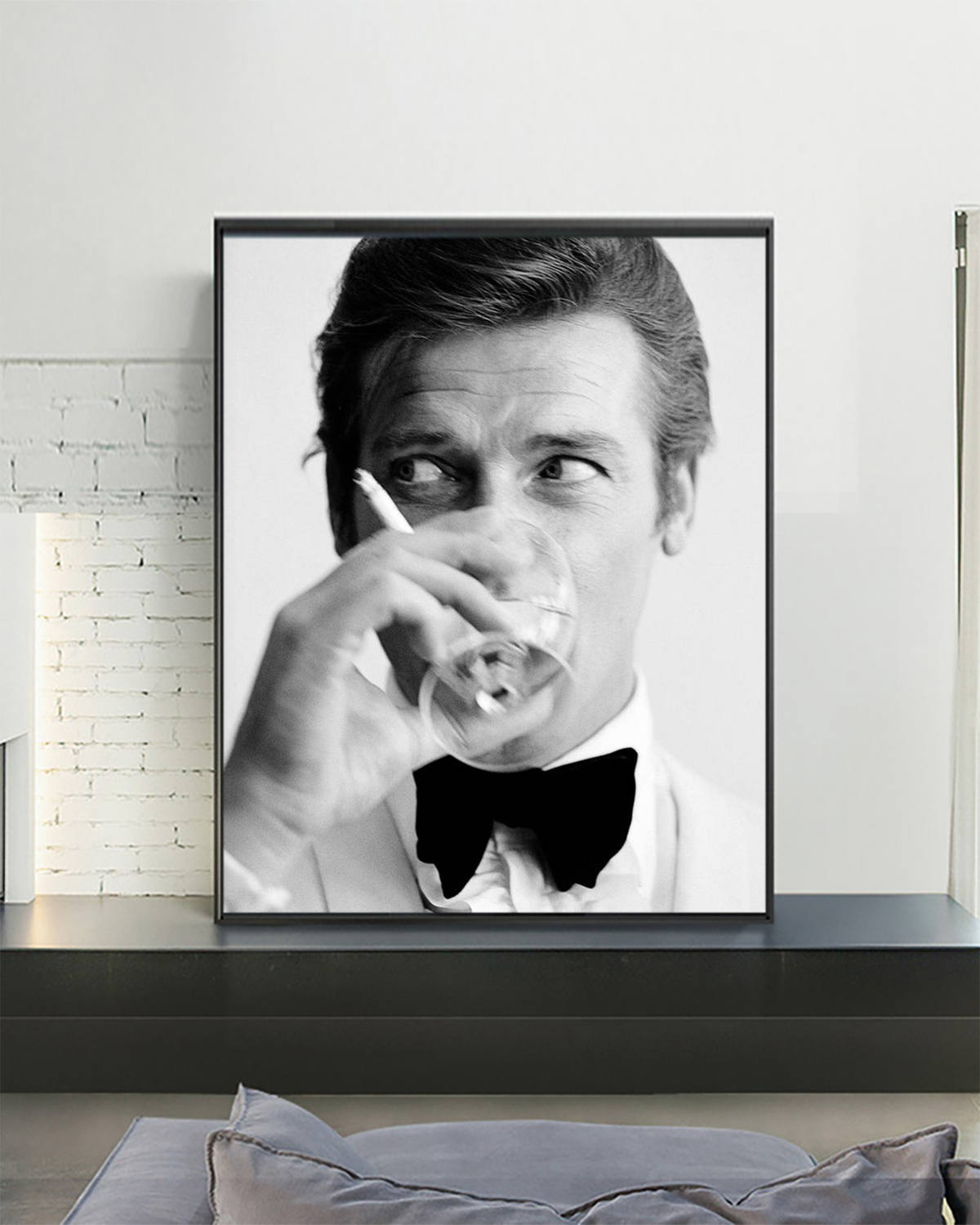 Roger Moore, shaken not stirred